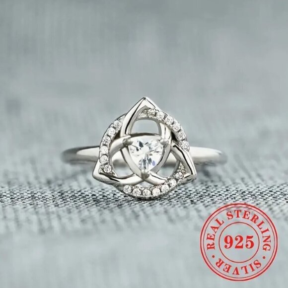 Celtic Triangle Ring Size 7 with Circle and Center Triangle Cut Zirconia - Picture 4 of 5